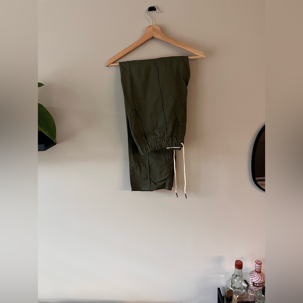 Pull&Bear Cargo Green Pleated Pants